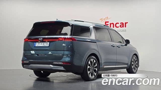 Kia Carnival 2020 — Фото 2/20