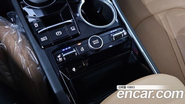 Kia K5 2020 — ფოტო 18/20