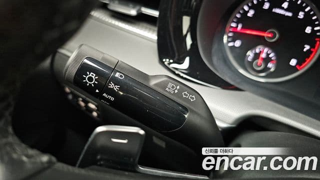 Kia K5 2020 — Photo 28/32