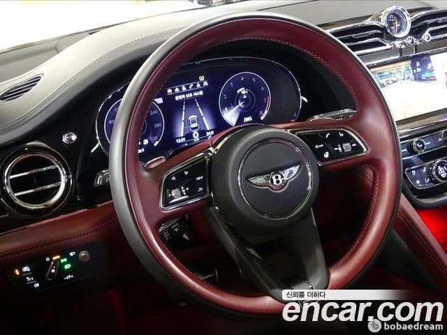 Bentley Bentayga 2022 — Şəkil 11/20