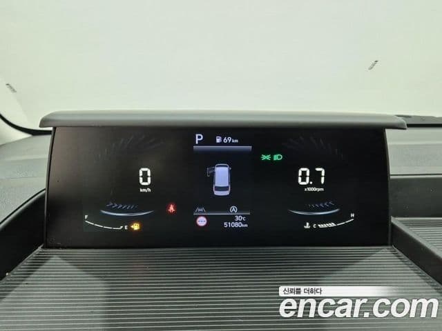 Hyundai Staria 2023 — фото 6 из 19