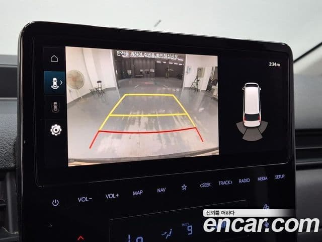Hyundai Staria 2023 — фото 12 из 19