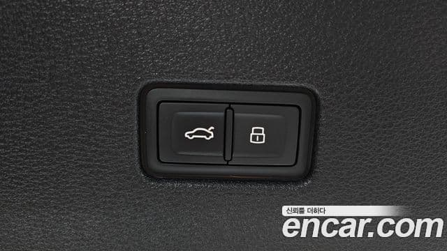 Audi Q7 2021 — фото 20 из 20