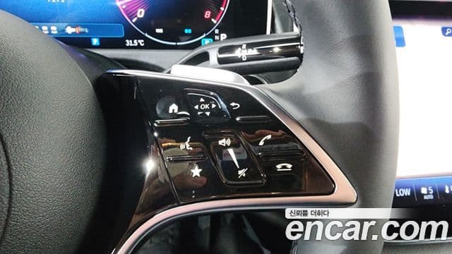 Mercedes-Benz E-Class 2025 — ფოტო 16/20