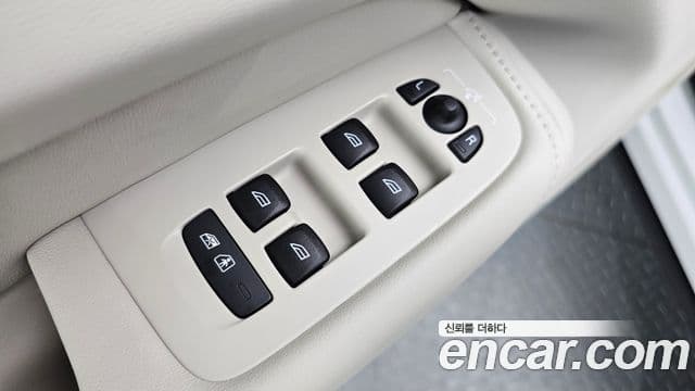 Volvo XC60 2026 — ფოტო 21/35