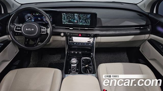 Kia Carnival 2023 — фото 7 из 20