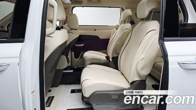 Kia Carnival 2025 — Фото 13/20