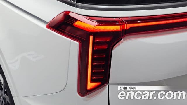 Kia Carnival 2025 — Photo 19/48