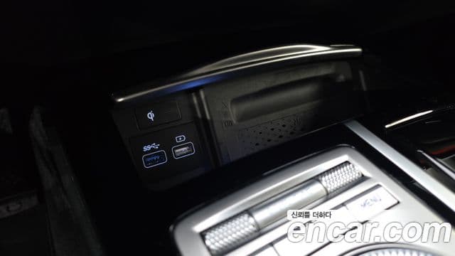 Genesis Electrified G80 2021 — фото 13 из 20