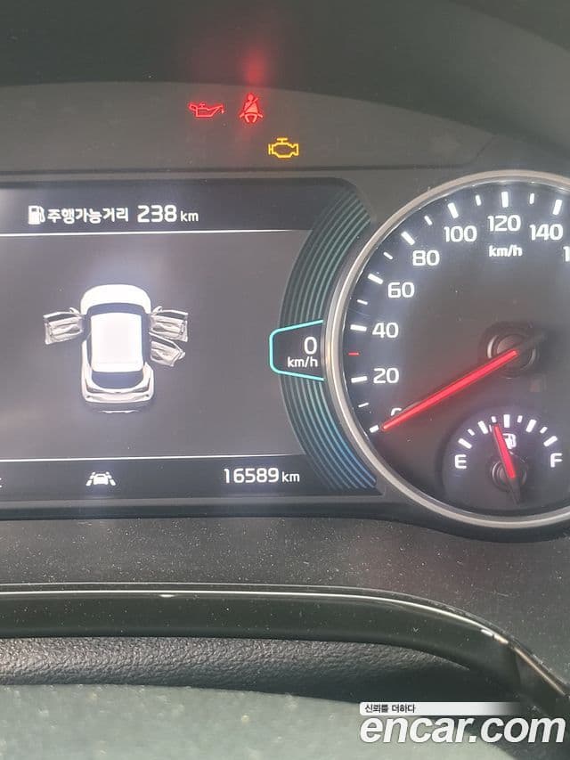 Kia Seltos 2019 — ფოტო 6/10