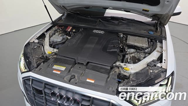 Audi Q7 2021 — фото 6 из 20