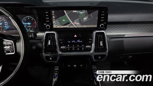 Kia Sorento 2023 — фото 13 из 20