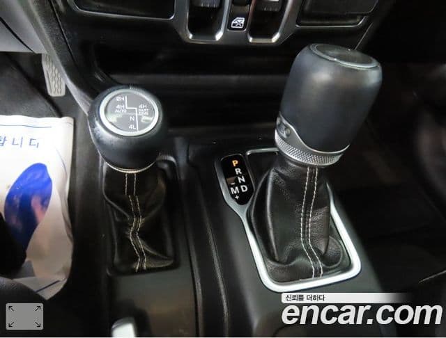 Jeep Wrangler 2022 — фото 8 из 20