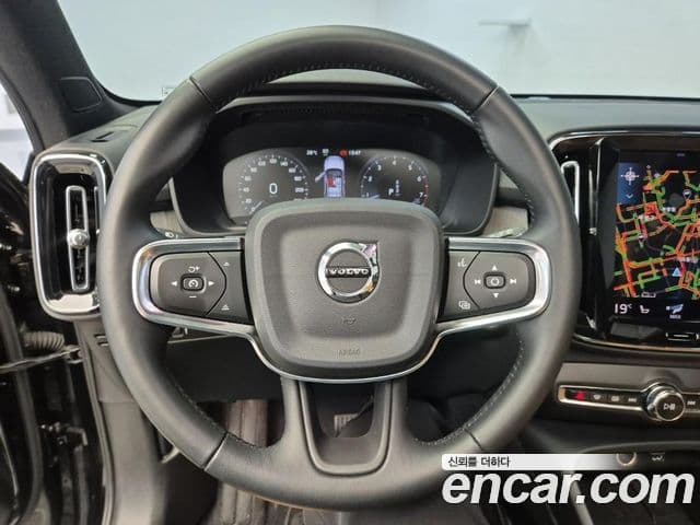 Volvo XC40 2021 — Şəkil 11/20