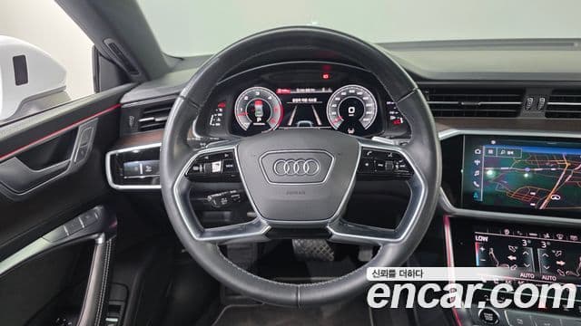 Audi A7 2022 — фото 13 из 20