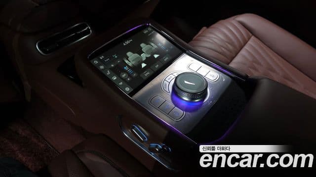 Genesis G90 2023 — ფოტო 18/20