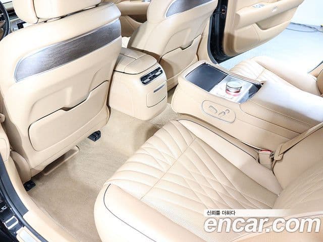 Genesis G90 2022 — ფოტო 12/20
