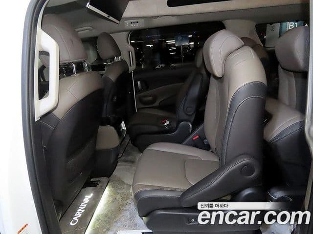 Kia Carnival 2024 — Şəkil 10/20
