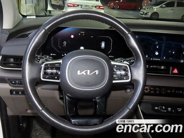 Kia Carnival 2024 — Şəkil 7/20