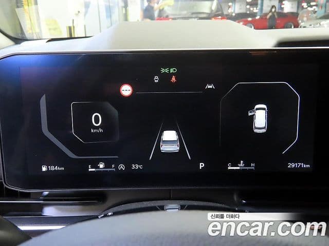 Kia Carnival 2024 — Şəkil 8/20
