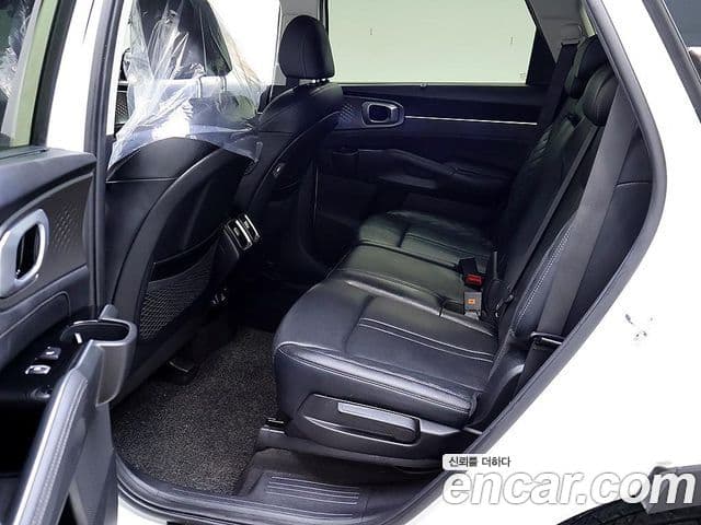 Kia Sorento 2021 — фото 12 из 20
