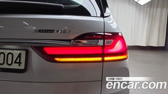BMW X7 2021 — Photo 6/34