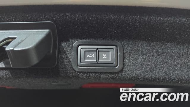Audi A6 2022 — фото 17 из 20