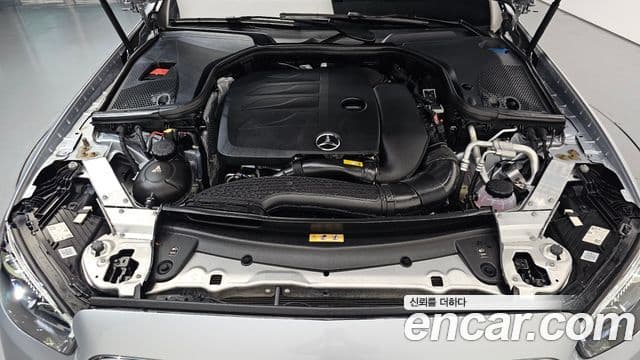 Mercedes-Benz E-Class 2021 — Фото 5/20