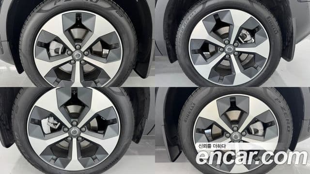 Volvo XC40 2026 — ფოტო 4/20