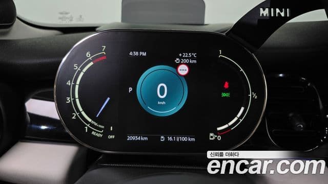 Mini Cooper S 2022 — ფოტო 6/20
