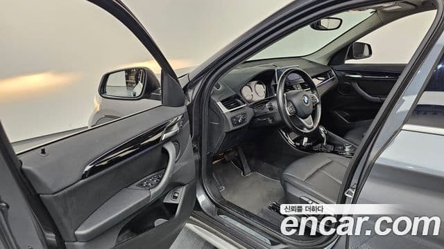 BMW X1 2022 — фото 10 из 20