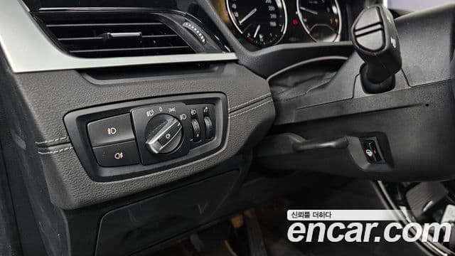 BMW X1 2022 — фото 17 из 20