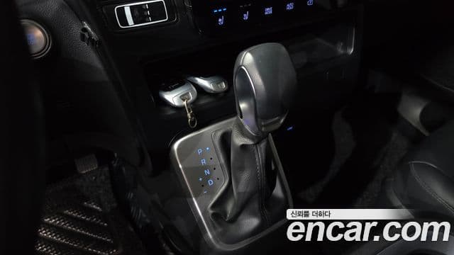 Hyundai Staria 2023 — фото 9 из 20