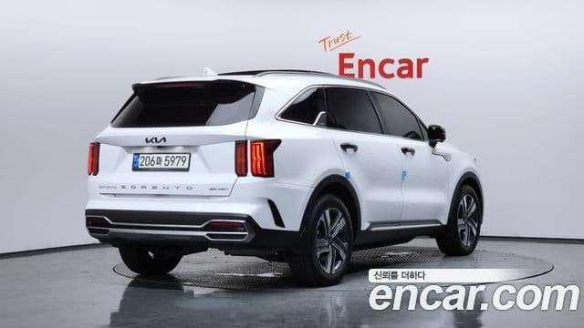 Kia Sorento 2022 — Фото 1/20