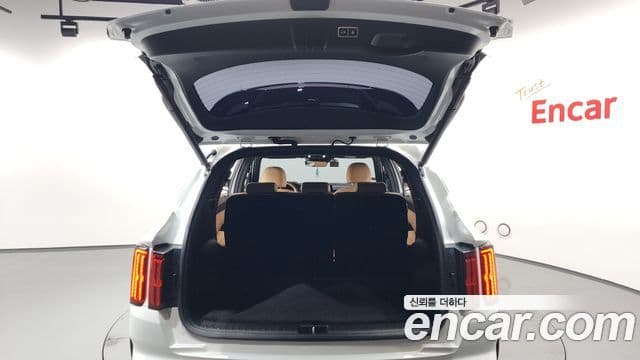 Kia Sorento 2022 — Фото 19/20