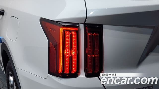 Kia Sorento 2022 — Photo 2/38