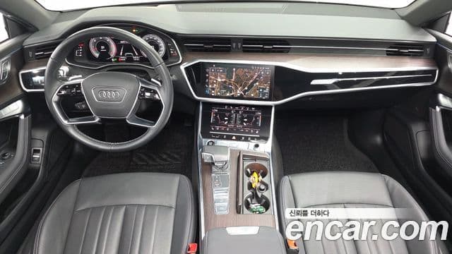 Audi A7 2022 — фото 7 из 20