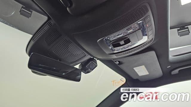 Mercedes-Benz GLS-Class 2022 — Photo 11/38