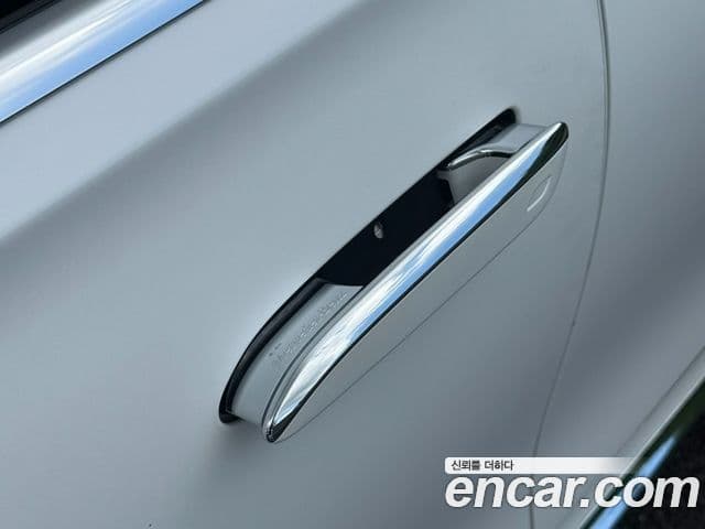 Mercedes-Benz S-Class 2024 — ფოტო 14/20