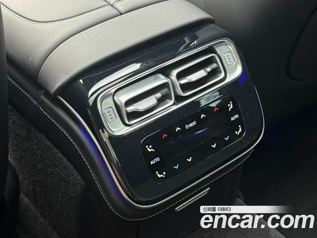 Mercedes-Benz S-Class 2024 — ფოტო 17/20