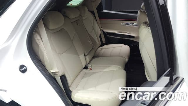 Genesis GV70 2024 — фото 17 из 20