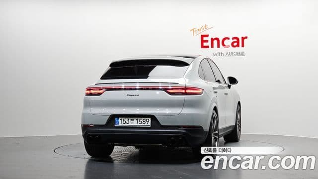 Porsche Cayenne 2022 — ფოტო 4/20