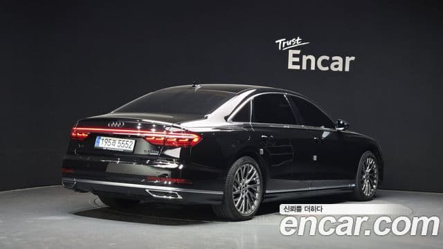 Audi A8, 2021