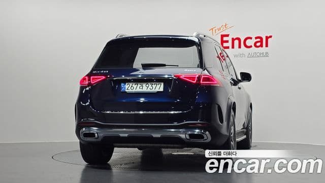 Mercedes-Benz GLE-Class 2021 — ფოტო 4/20