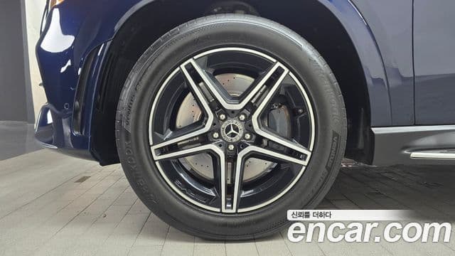 Mercedes-Benz GLE-Class 2021 — ფოტო 5/20