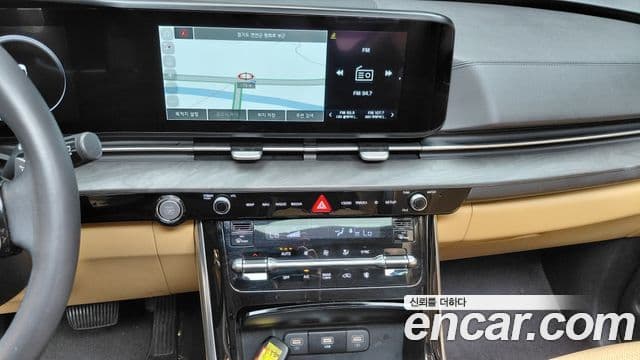 Kia Carnival 2022 — фото 13 из 20