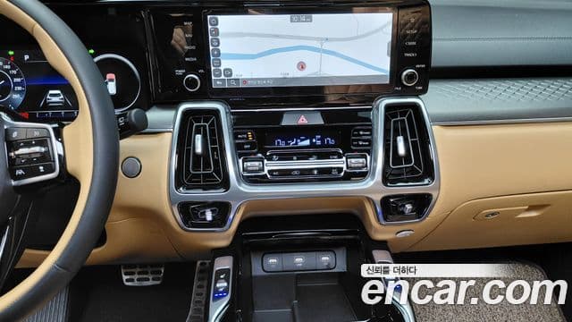 Kia Sorento 2023 — фото 13 из 20