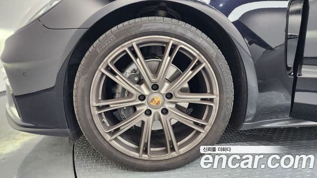 Porsche Panamera 2023 — Şəkil 5/20
