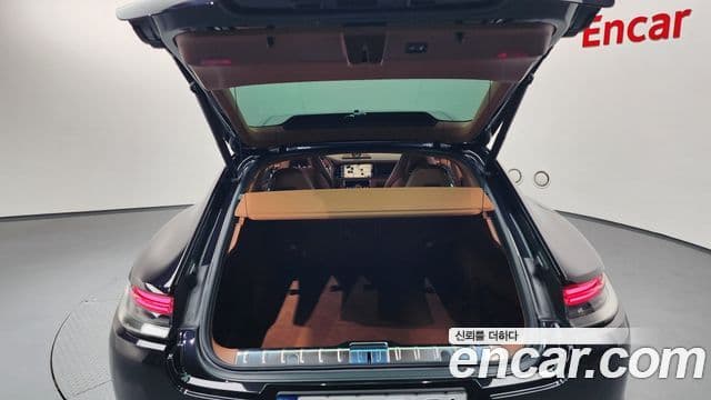 Porsche Panamera 2023 — Şəkil 20/20