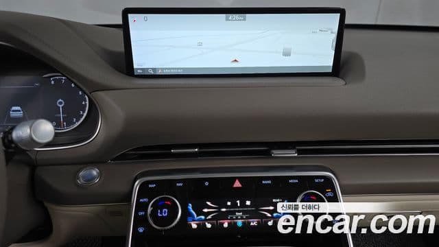 Genesis GV80 2021 — фото 13 из 20